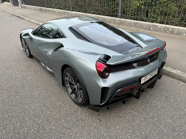 FERRARI 488 Pista 3.9 V8