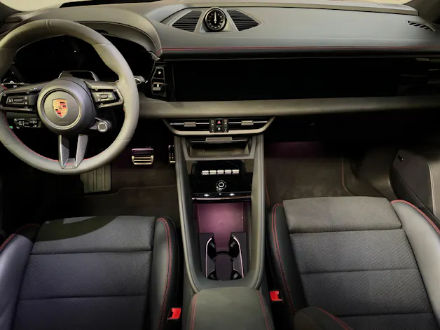 PORSCHE Macan 4 GTS 100kWh