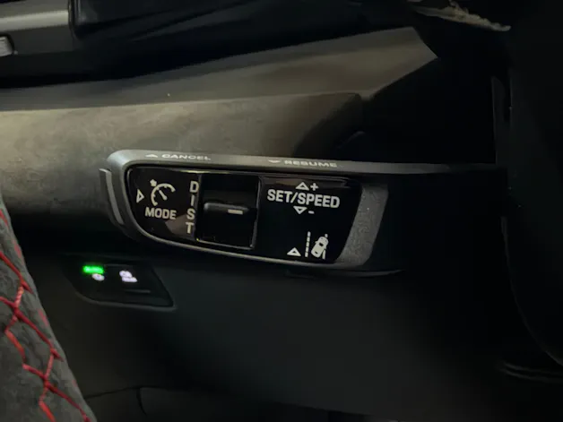 PORSCHE Macan 4 GTS 100kWh