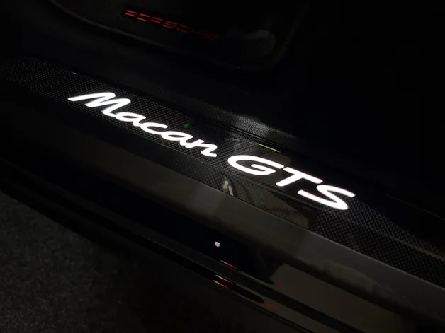 PORSCHE Macan 4 GTS 100kWh