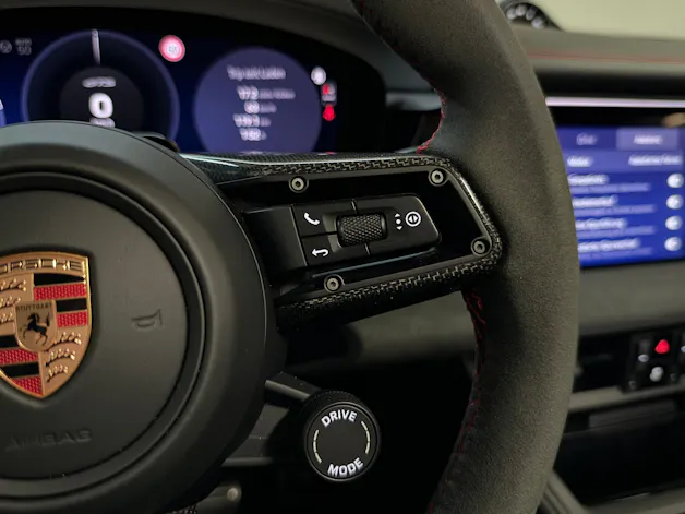 PORSCHE Macan 4 GTS 100kWh