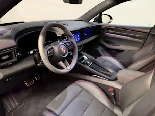 PORSCHE Macan 4 GTS 100kWh