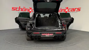 PORSCHE Macan 4 GTS 100kWh