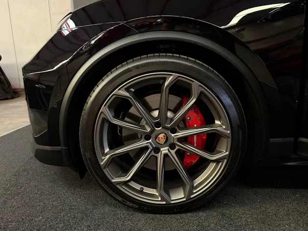 PORSCHE Macan 4 GTS 100kWh