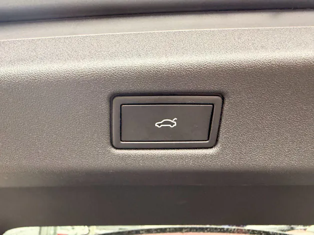 VW ID.7 TOURER GTX 4MOTION *** PANORAMAGLASDACH & ANHÄNGEKUPPLUNG ***