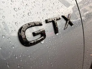 VW ID.7 TOURER GTX 4MOTION *** PANORAMAGLASDACH & ANHÄNGEKUPPLUNG ***