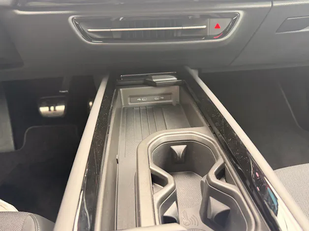 VW ID.7 TOURER GTX 4MOTION *** PANORAMAGLASDACH & ANHÄNGEKUPPLUNG ***
