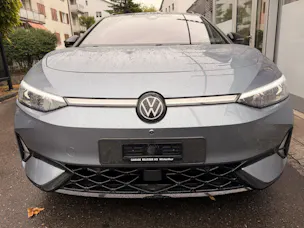VW ID.7 TOURER GTX 4MOTION *** PANORAMAGLASDACH & ANHÄNGEKUPPLUNG ***