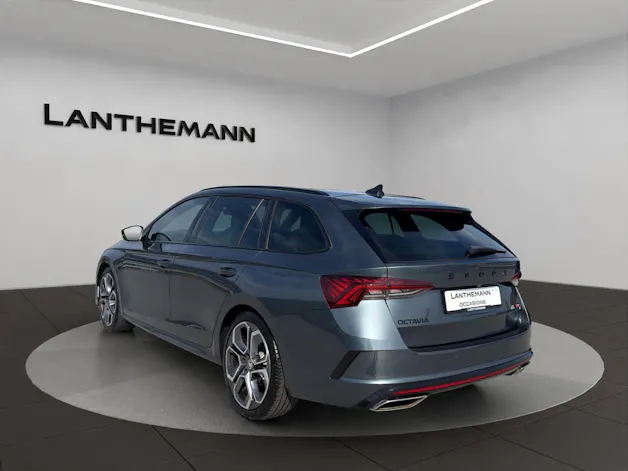 SKODA Octavia Combi 2.0 TDI DSG RS 4x4