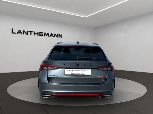 SKODA Octavia Combi 2.0 TDI DSG RS 4x4