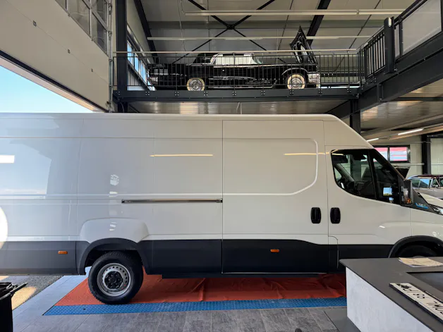 IVECO 35S14EV L3H2