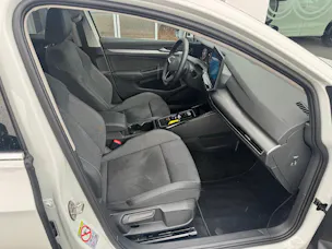 VW Golf 1.5 TSI PHEV Style