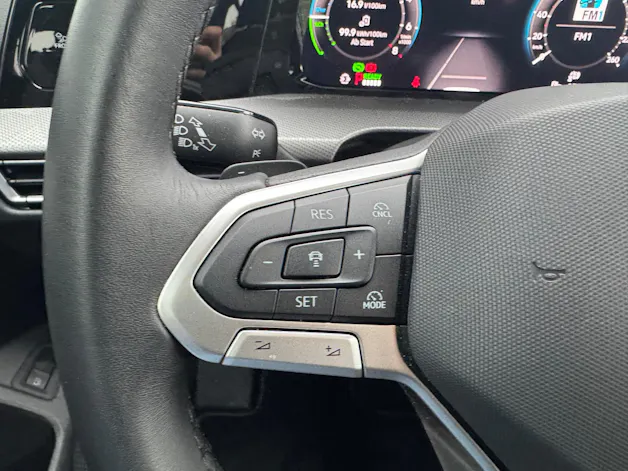 VW Golf 1.5 TSI PHEV Style