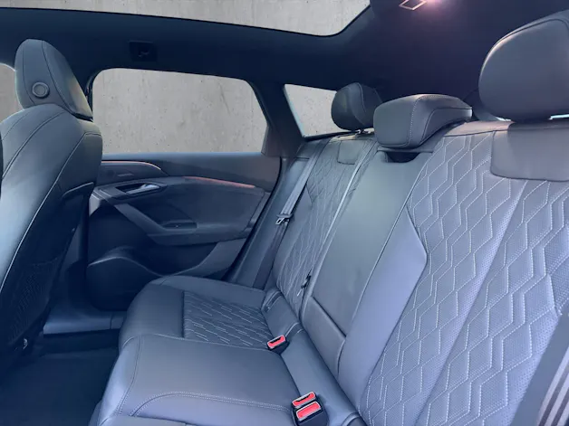 AUDI A6 Avant e-tron quattro