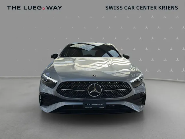 MERCEDES-BENZ A 200 Night Star - AMG / Rückfahrkamera / Sitzmemory / Soundsystem / Panorama-Dach
