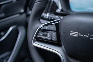 BYD Seal U DM-i Comfort / Panorama / Head-Up Display / 360° Kamera