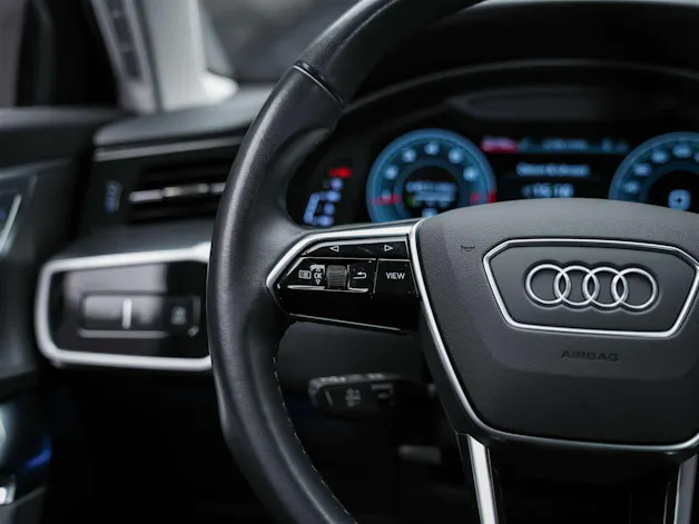 AUDI A6 Avant 45 TFSI Design S-tronic *21" Felgen*LEDER*Sitzlüftung*Assistenzpaket Tour*