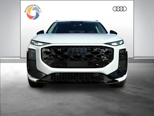 AUDI Q3 SUV e-hybrid 200 kW S tronig