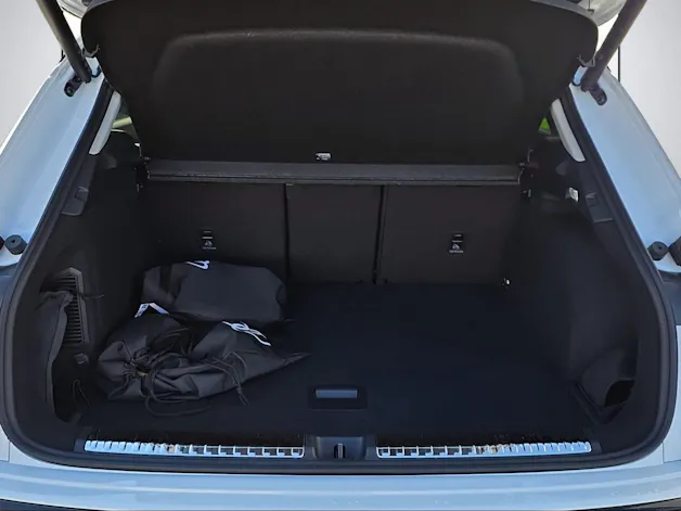 AUDI Q3 SUV e-hybrid 200 kW S tronig
