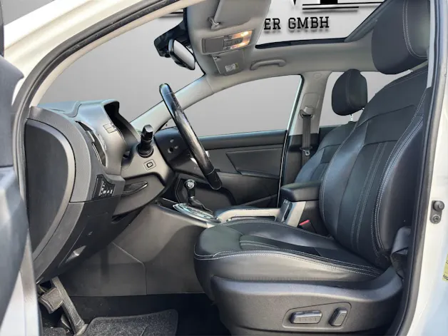 Kia Sportage 2.0 CRDi Trend 4WD Automatic *Vollausstattung*