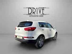 Kia Sportage 2.0 CRDi Trend 4WD Automatic *Vollausstattung*