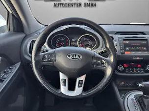 Kia Sportage 2.0 CRDi Trend 4WD Automatic *Vollausstattung*