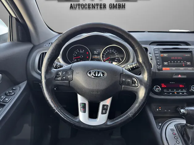 Kia Sportage 2.0 CRDi Trend 4WD Automatic *Vollausstattung*