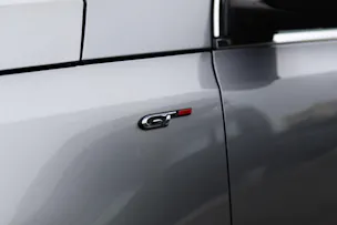 PEUGEOT 308 1.6 THP GT * PANORAMA * LEDERSITZE ELEKTRISCH * MASSAGEFUNKTION * DENON HiFi *