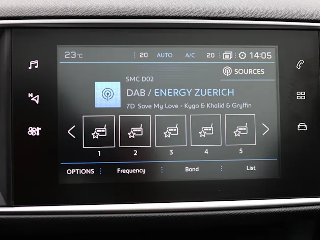 PEUGEOT 308 1.6 THP GT * PANORAMA * LEDERSITZE ELEKTRISCH * MASSAGEFUNKTION * DENON HiFi *