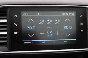 PEUGEOT 308 1.6 THP GT * PANORAMA * LEDERSITZE ELEKTRISCH * MASSAGEFUNKTION * DENON HiFi *