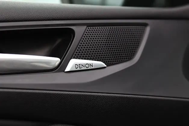 PEUGEOT 308 1.6 THP GT * PANORAMA * LEDERSITZE ELEKTRISCH * MASSAGEFUNKTION * DENON HiFi *