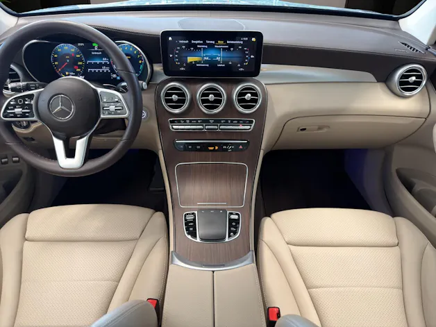 MERCEDES-BENZ GLC 300 e 4Matic