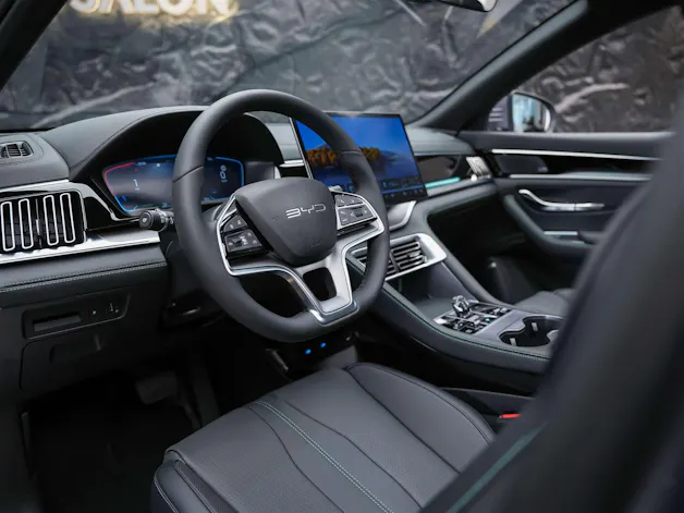 BYD Seal U DM-i Design AWD *SOFORT Verfügbar*Werksgarantie*Lenkradheizung*Sitzbelüftung*360° Kamera*