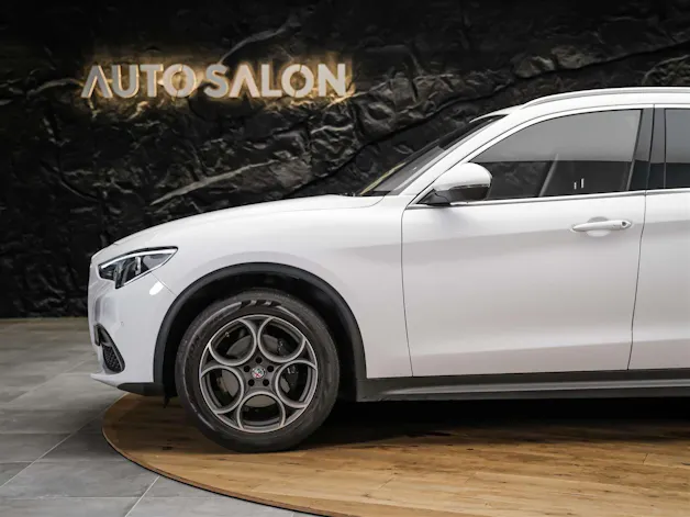ALFA ROMEO Stelvio 2.0 Super Q4 Automatic *CH Fahrzeug*Lenkradheizung*