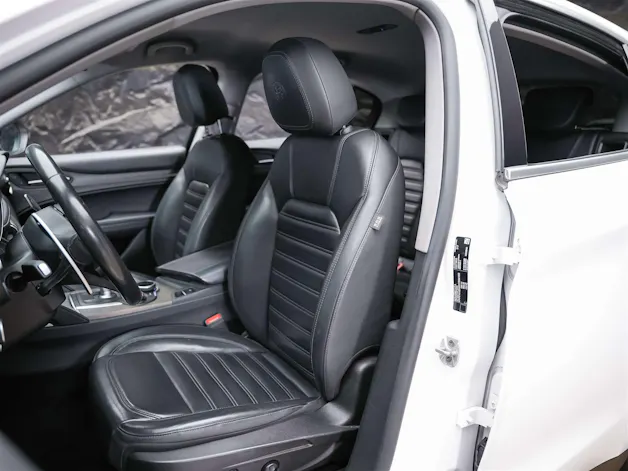 ALFA ROMEO Stelvio 2.0 Super Q4 Automatic *CH Fahrzeug*Lenkradheizung*