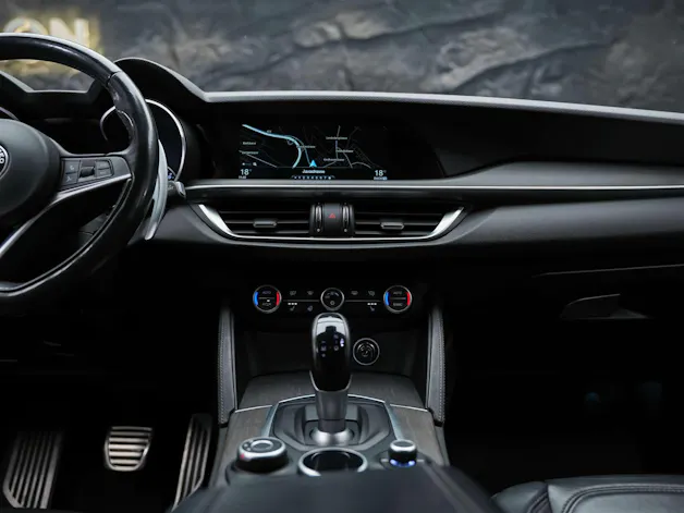ALFA ROMEO Stelvio 2.0 Super Q4 Automatic *CH Fahrzeug*Lenkradheizung*