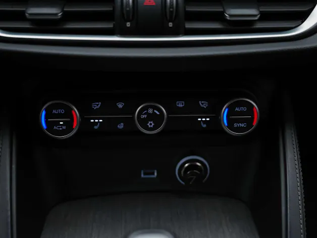 ALFA ROMEO Stelvio 2.0 Super Q4 Automatic *CH Fahrzeug*Lenkradheizung*