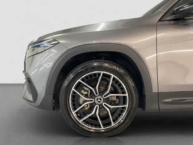 MERCEDES-BENZ EQB 350 AMG Line 4MATIC