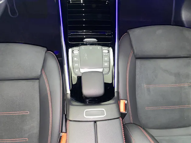 MERCEDES-BENZ EQB 350 AMG Line 4MATIC