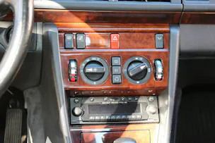 MERCEDES-BENZ 300 CE