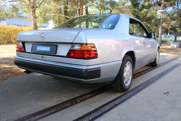 MERCEDES-BENZ 300 CE