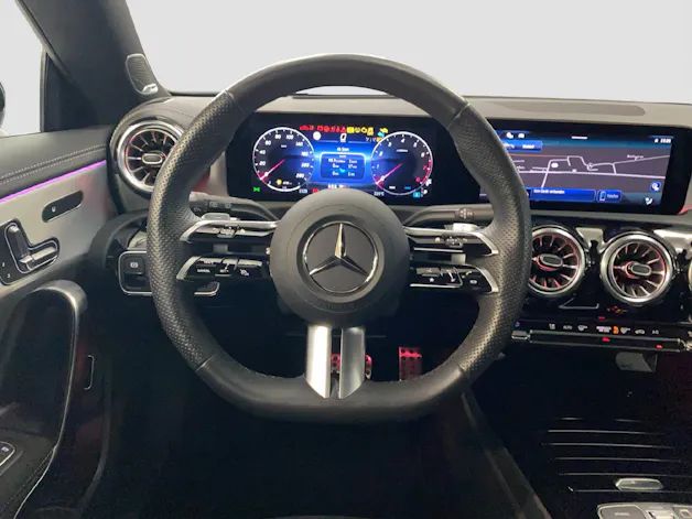 MERCEDES-BENZ CLA 250 4MATIC Shooting Brake