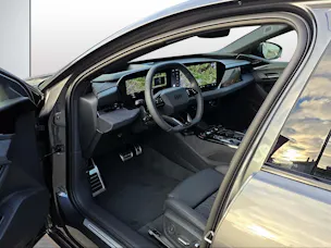 AUDI A6 Avant e-tron quattro