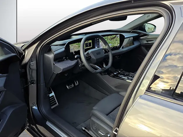 AUDI A6 Avant e-tron quattro