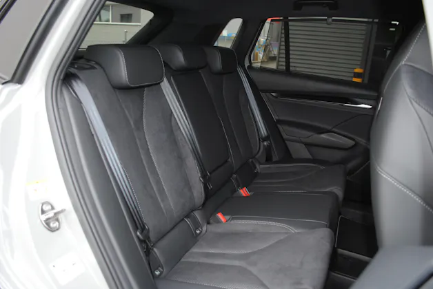 SKODA Elroq 85x Sportline 4x4