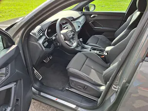 AUDI Q3 Sportback 35 TFSI Attraction S-tronic *Anhängerkupplung+8-fach bereift m. Pneu*