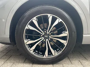 FORD Kuga 2.5 Hybrid ST-Line X 4x4
