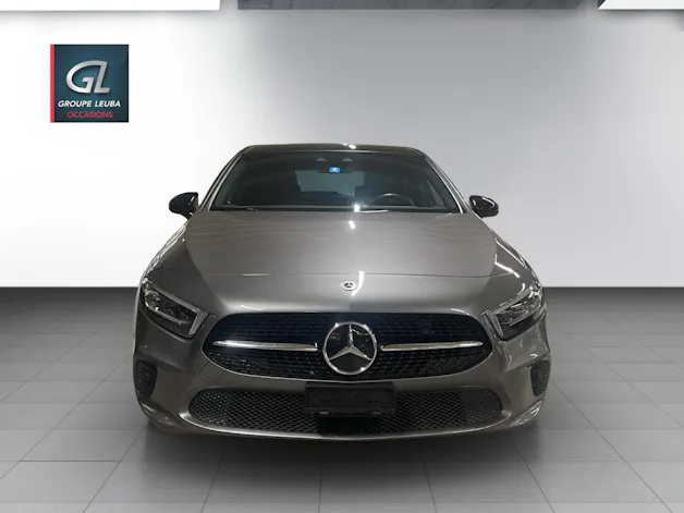 MERCEDES-BENZ A 180 Night Star 7G-DCT