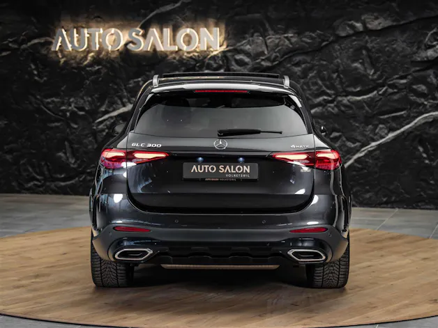 MERCEDES-BENZ GLC 300 4Matic AMG Line 9G-Tronic *Facelift*Werksgarantie*Panorama*Digital Light*
