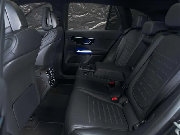 MERCEDES-BENZ GLC 300 4Matic AMG Line 9G-Tronic *Facelift*Werksgarantie*Panorama*Digital Light*